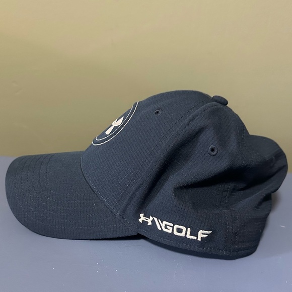 Under Armour Logo Golf Fitted Hat Blue MD/LG Solid Vent Holes Outdoor 2016 - Picture 4 of 5